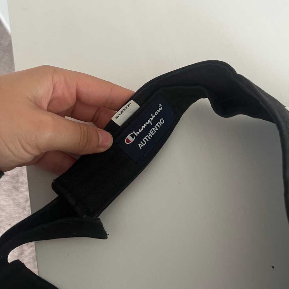 Champion visor hat - Picture 2 of 4